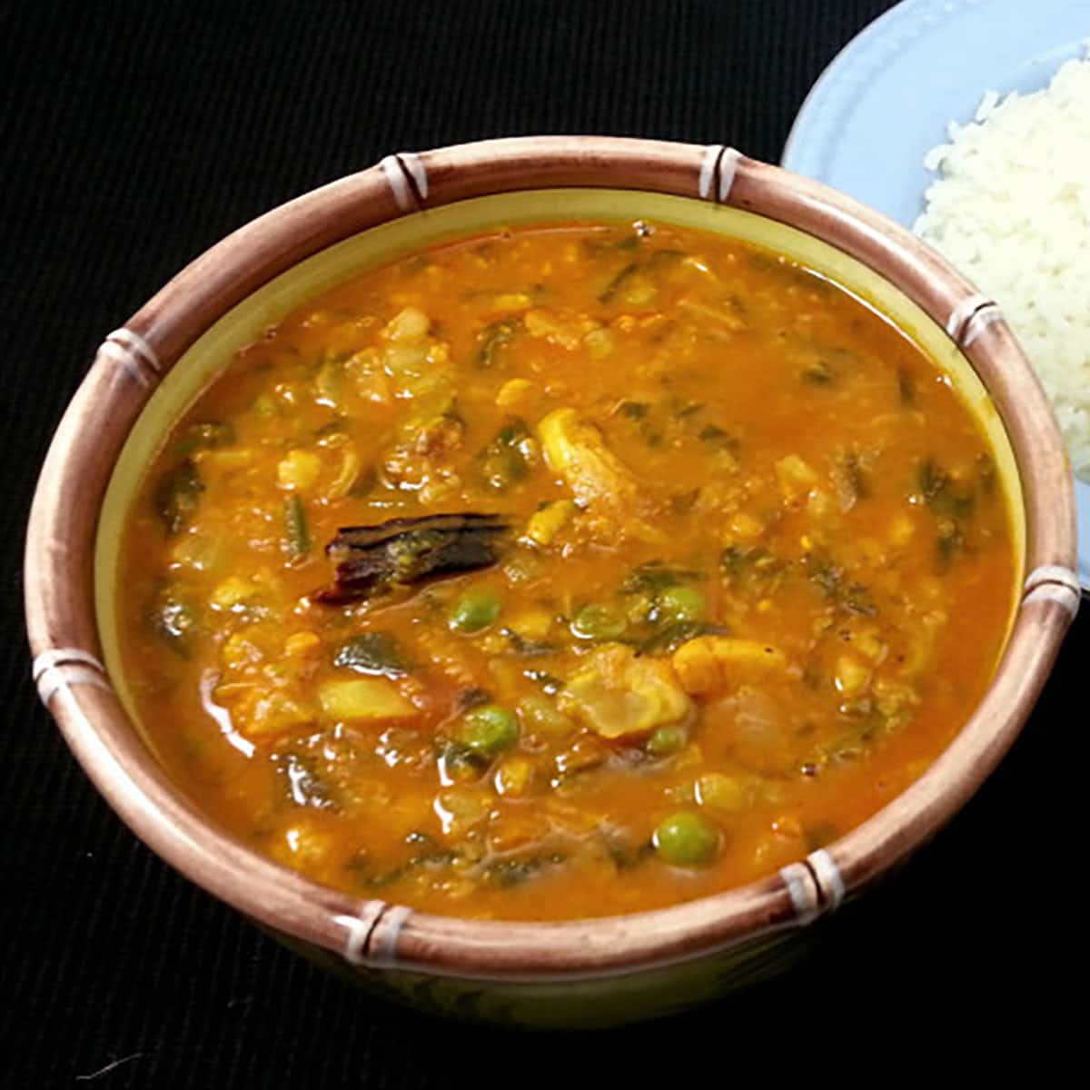 Sindhi Sai Bhaji - Spinach and Lentil curry - Dal palak recipe - nutritious side dish.