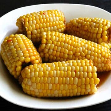 How to boil corn on the cob - Cajun seasoned? Best summer side dish and appetizer.