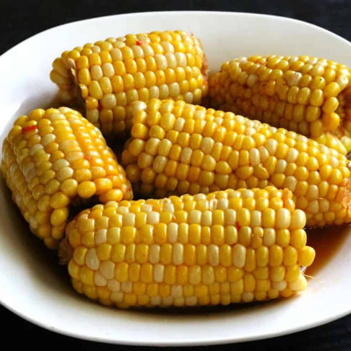 How to boil corn on the cob - Cajun seasoned? Best summer side dish and appetizer.