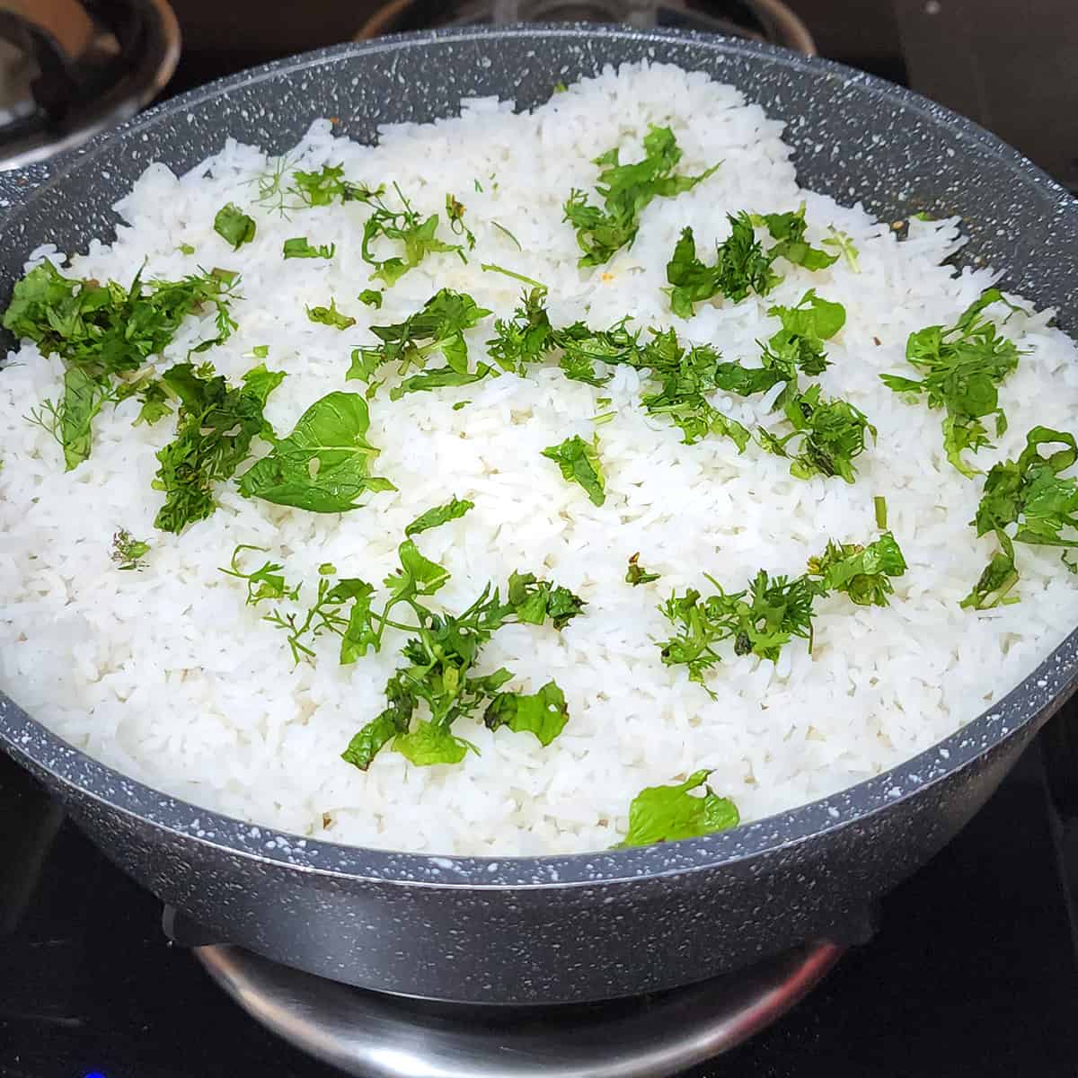 Add para-cooked basmati rice for biryani. 