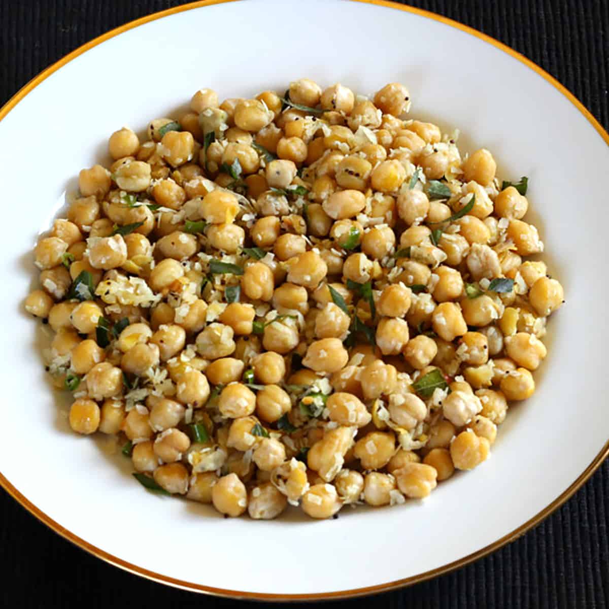 Sundal Recipe (Channa Sundal, Chickpea Stir Fry, Chane Usli) Protein-packed Indian breakfast, snack.