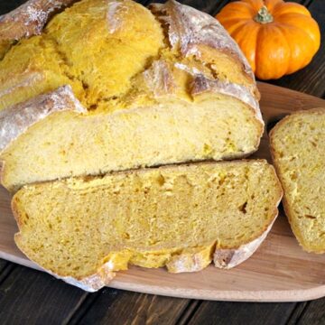Best and Easy, vegan Pumpkin Bread Recipe for dinner, breakfast, snack, or as a side