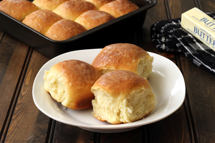 Parker House Rolls,Traditionla and old fashioned holiday and christmas recipes