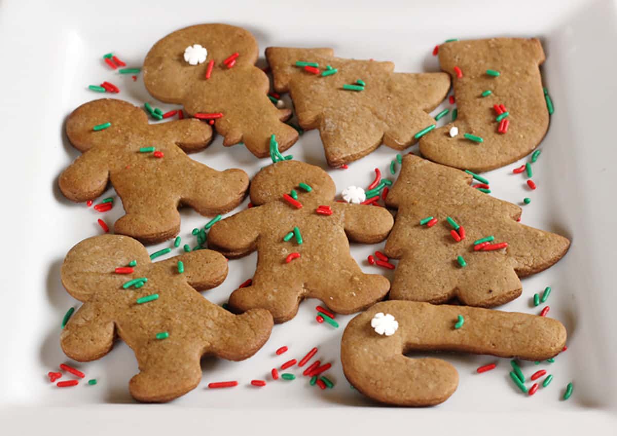 Christmas-themed cookies Gingerbread Man, Christmas Tree, Snowflake, Bell, Heart, Star, Crutch.