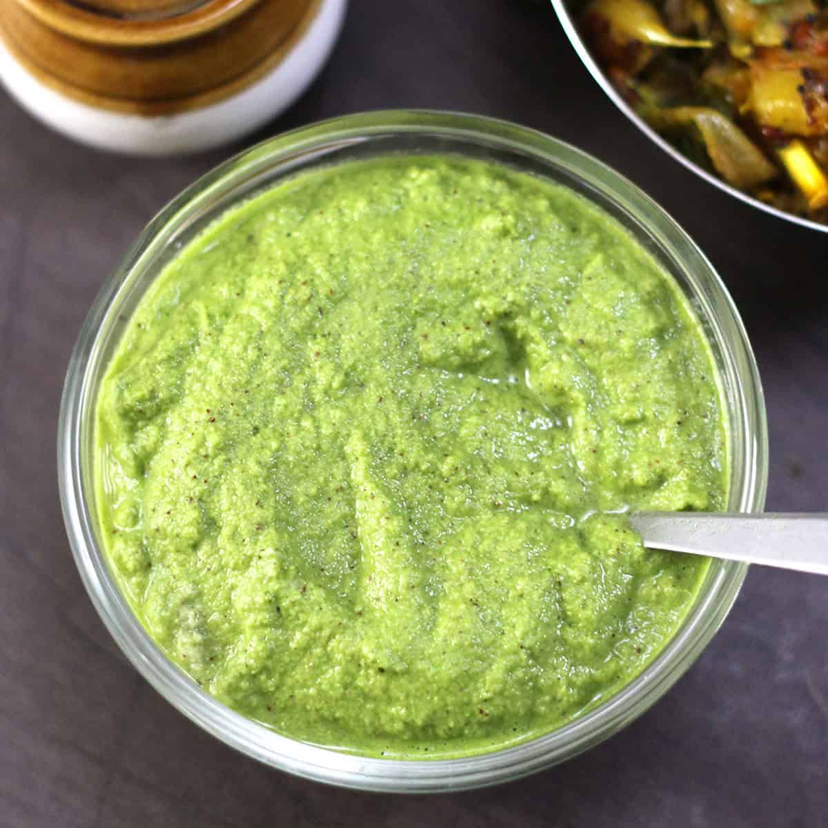 Green Chutney - Coconut Coriander Chutney for masala dosa, sandwiches, snacks.