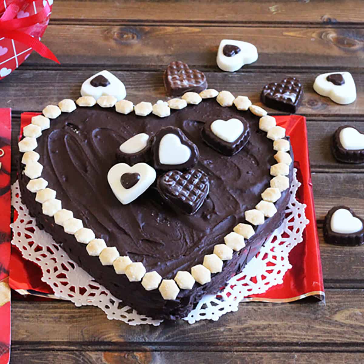 No Bake Chocolate Biscuit Cake | Valentine's Day Heart-Shaped Cake | Queen Elizabeth's Favorite Cake.