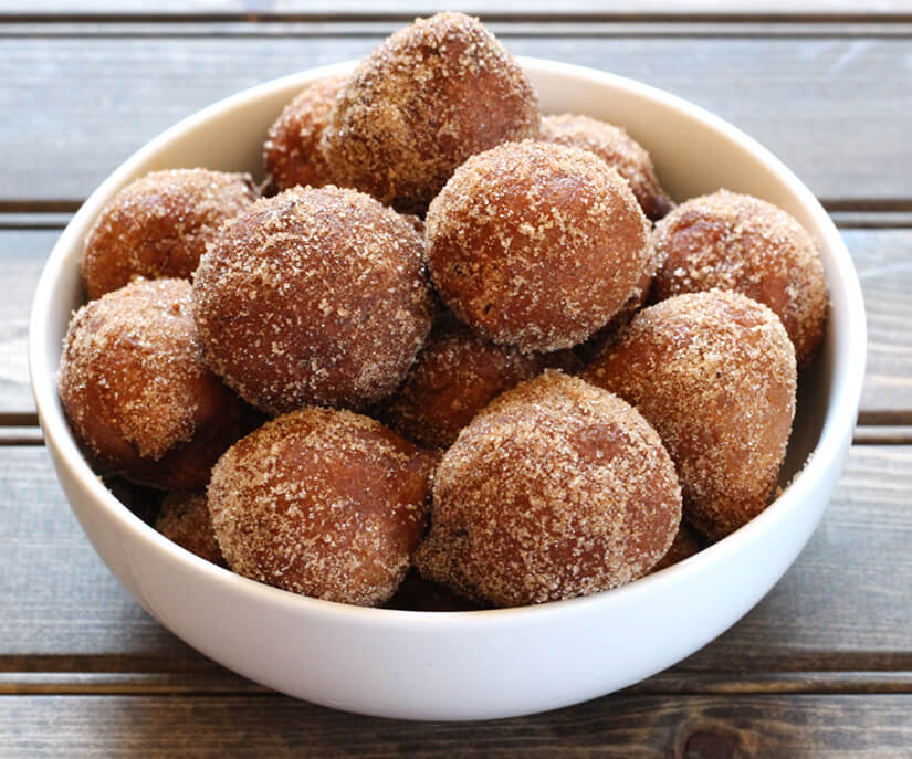 Banana Doughnut Holes / Banana Donut Holes