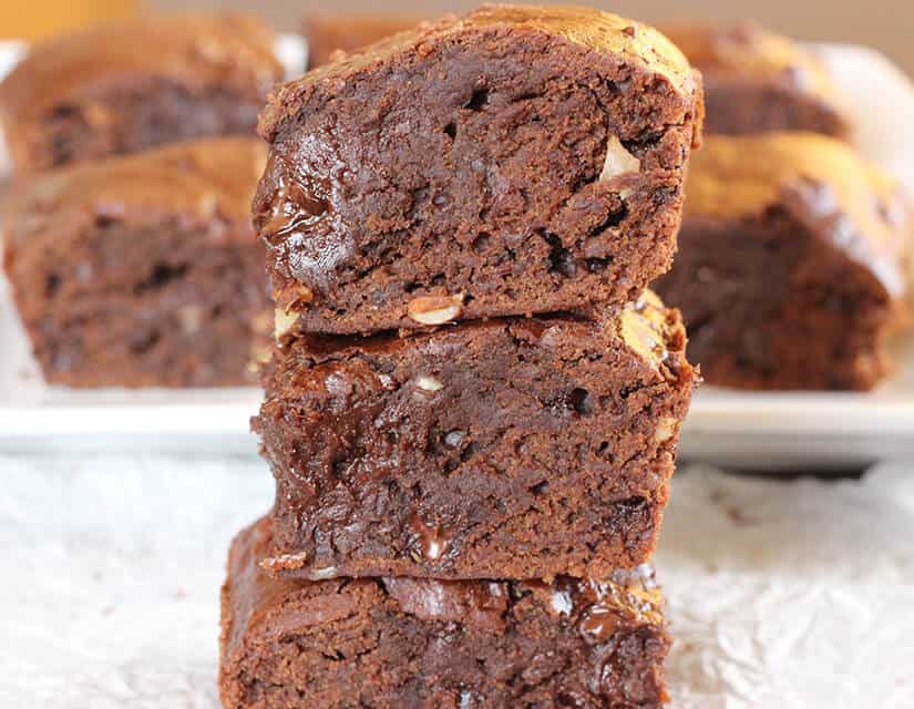 DOUBLE CHOCOLATE BROWNIES - Cook with Kushi