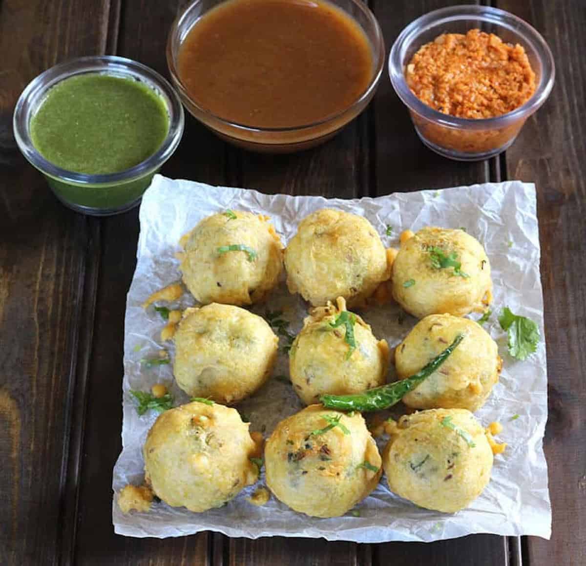 Maharashtrian or Mumbai street style batata vada (aloo vada) | Potato bonda or batate ambade.