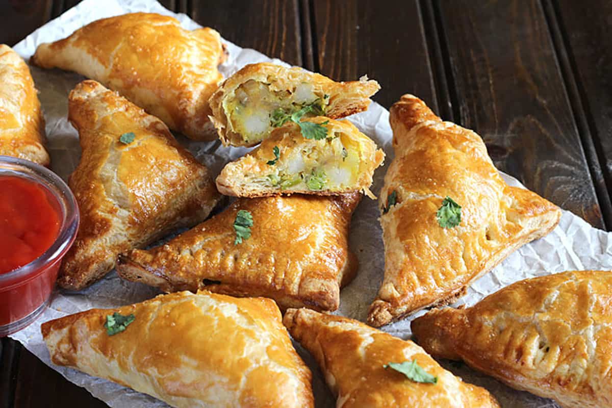Potato or aloo filled puff pastry samosa recipe for snacks and appetizer