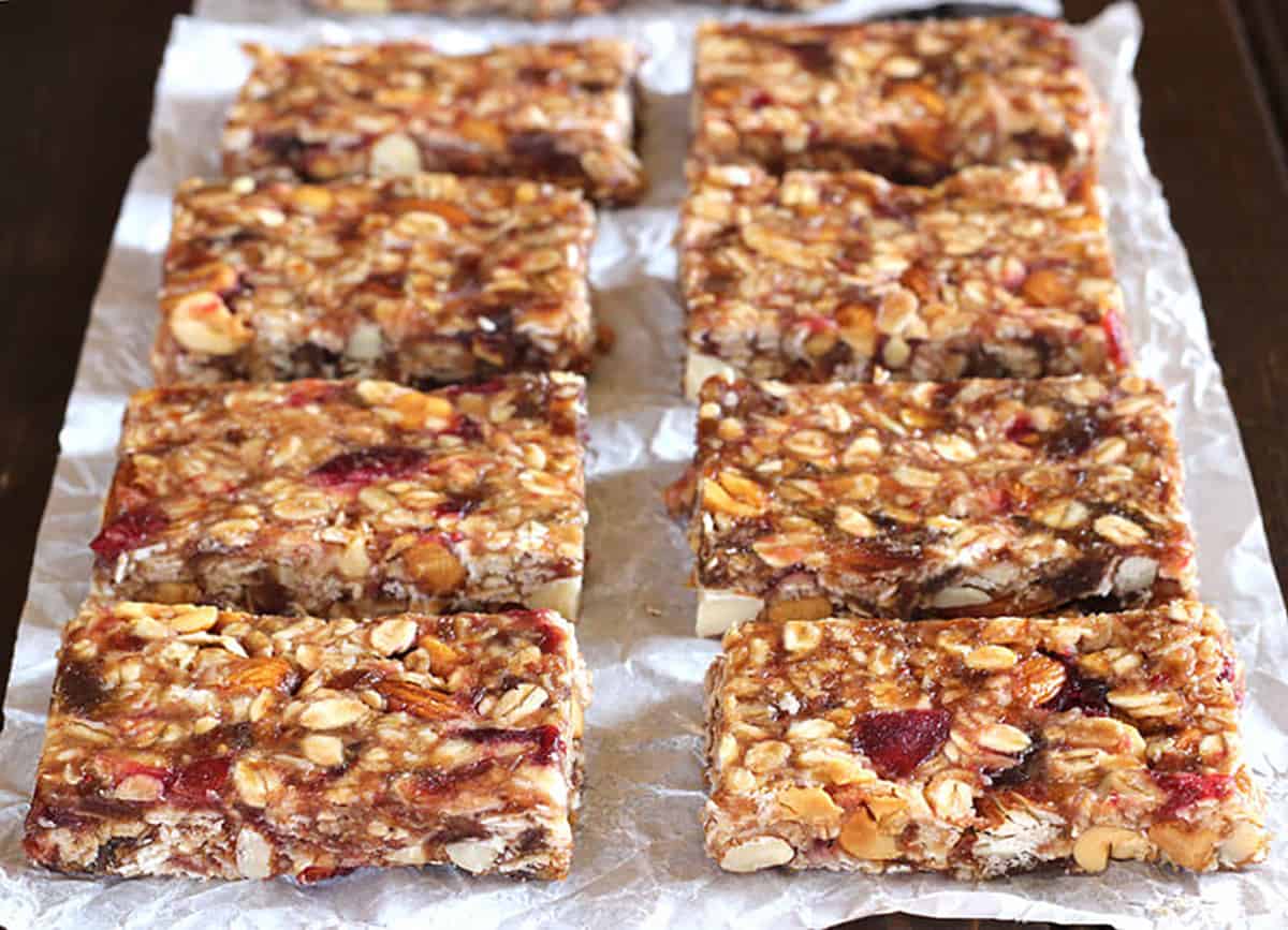 Breakfast on the go or healthy snacks for kids, post-workout, etc using oats. (Granola bars). 