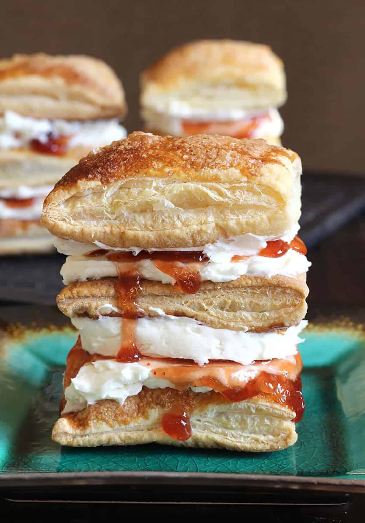 Best French and Italian Puff Pastry Dessert - Napoleon (Mille Feuille)