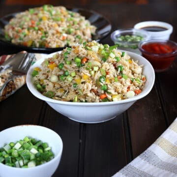 A bowl of simple, healthy, and easy vegetable fried rice (Veg Chinese fried rice restaurant style).