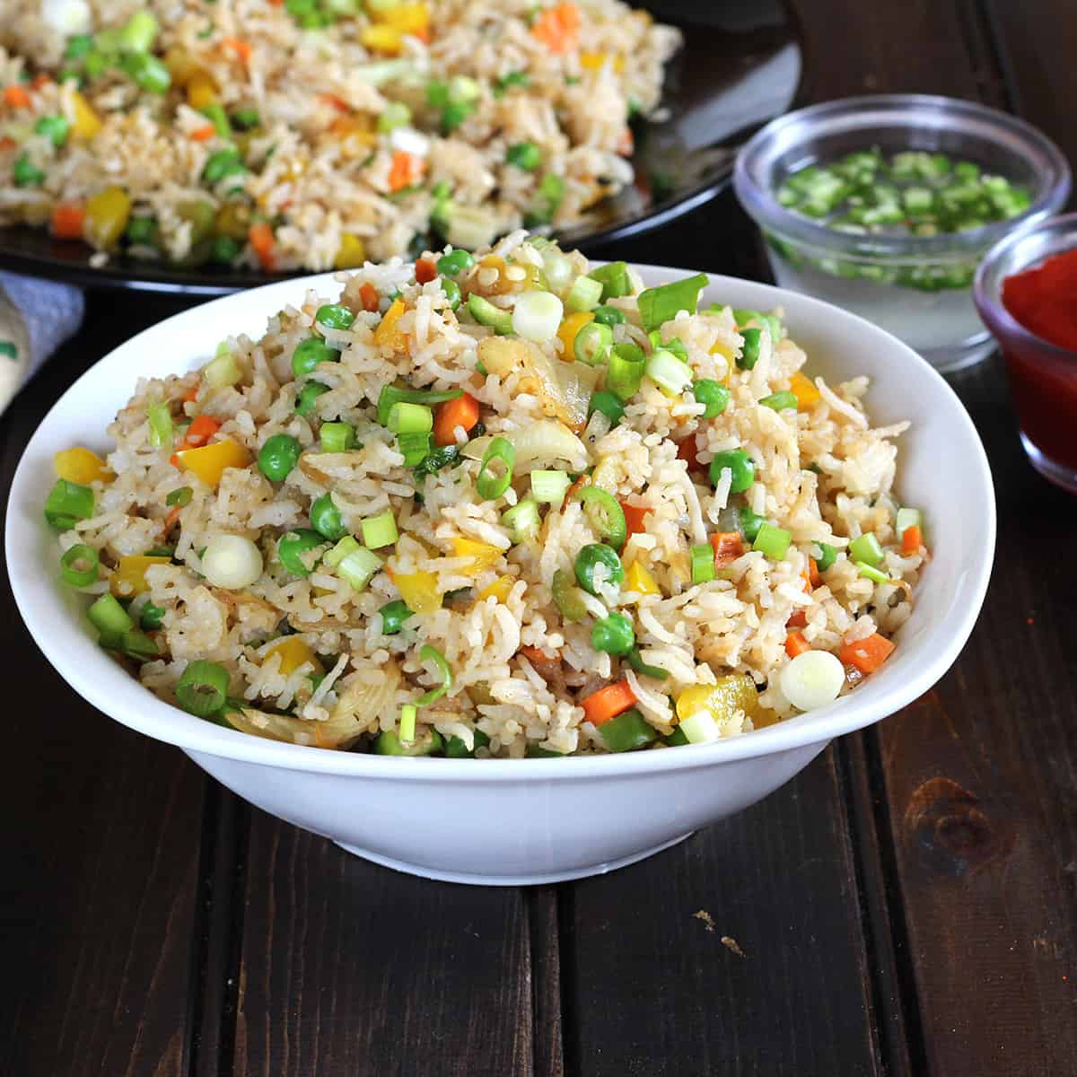 quick and easy veg fried rice in a bowl (Indo-Chinese vegetable fried rice).