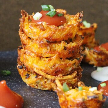 best, easy cheesy hash brown bites, simple appetizer, finger food for parties, #superbowl #partyfood