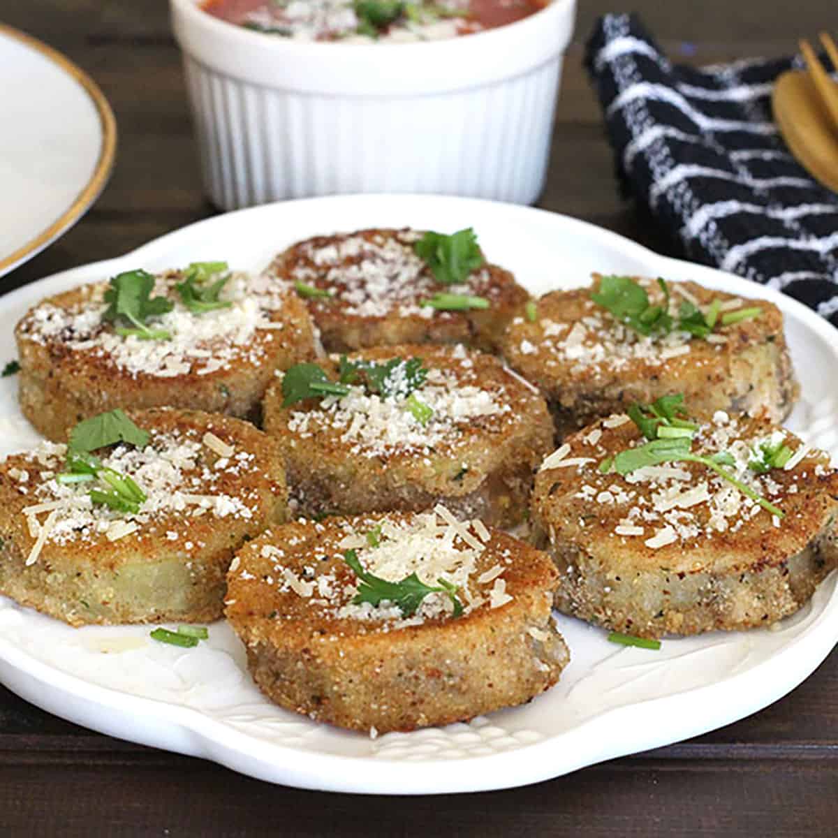 Simple eggplant recipe for an appetizer, snack, side. Pan-fried eggplants for burgers and sliders. 