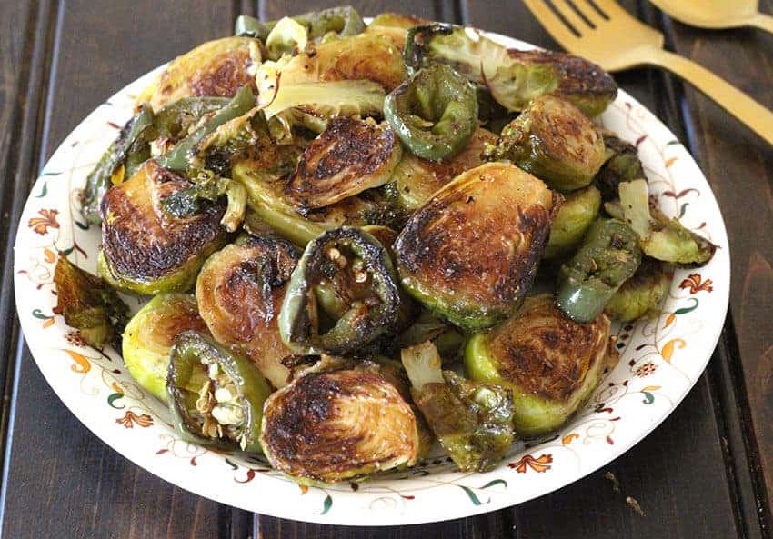 Roasted Brussel Sprouts, dinner sides, side dishes for holiday and Christmas  lunch and dinner food recipe ideas, dinner menu, holiday dinner menu, american