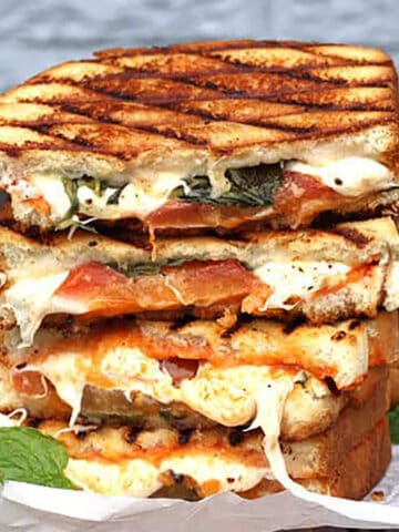 best and easy grilled margherita pizza sandwich, grilled cheese sandwich recipe