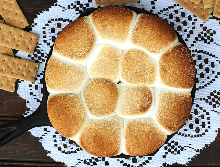 S'mores Dip / Marshmallows / Peanut Butter / Chocolate recipes / hersheys