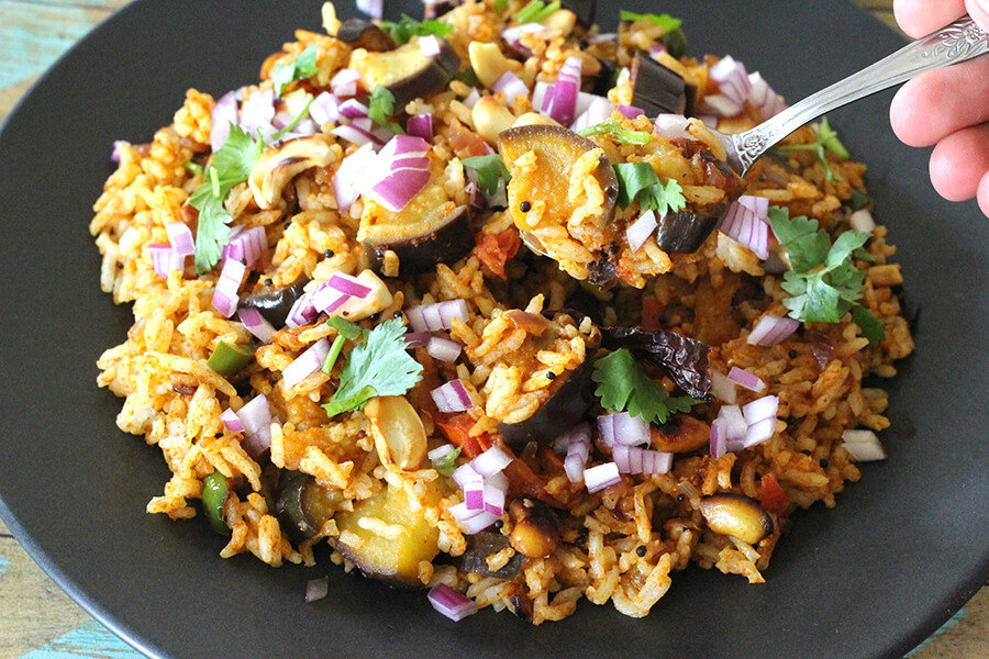 Vangi Bhath or Eggplant Rice / Brinjal Rice / Aubergine Rice / Baingan recipe / Vangi Baat / Vangi Bath