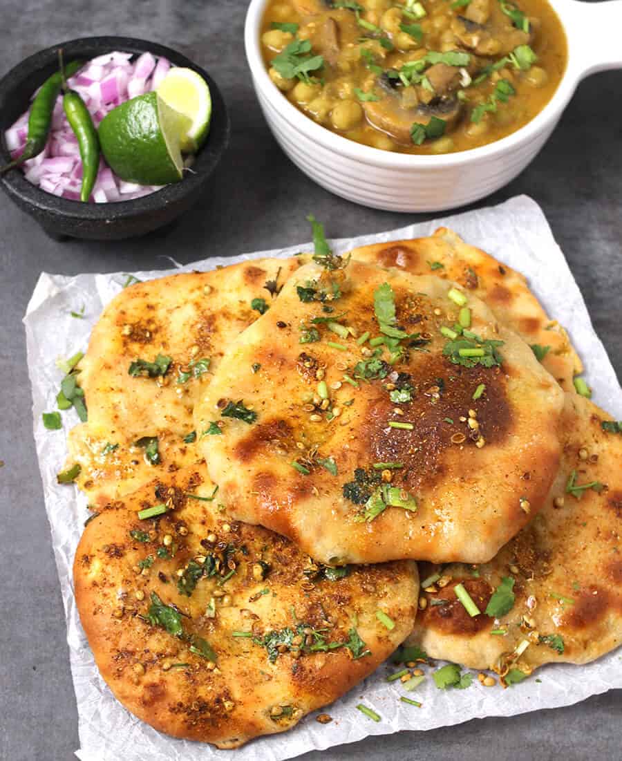 amritsari kulcha, stuffed kulcha, easy and quick naan bread recipe, flatbread for dinner and lunch or vegetarain meal, best bread recipes 