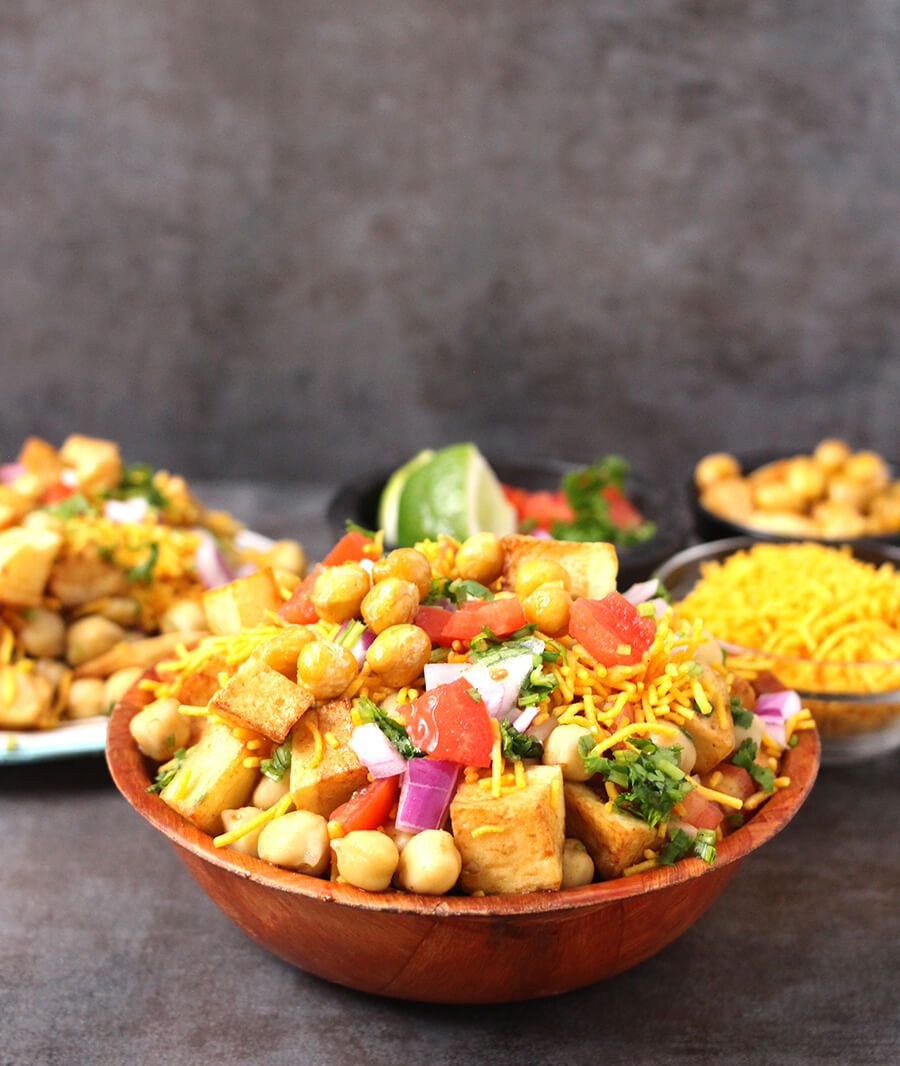 ALOO CHANA CHAAT | POTATO CHICKPEA SALAD - Cook with Kushi