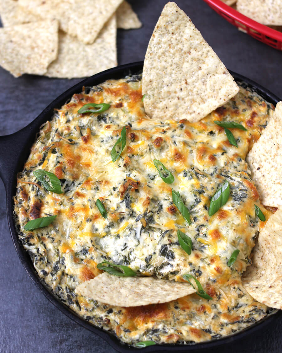 Spinach Artichoke Dip / Hot Dip Recipes / Cheese Dip / Dip recipes for chips / Football recipes / GamedayFood / Game day snacks / Party Dips Appetizers / Superbowl food / Party Food / weekend party food 