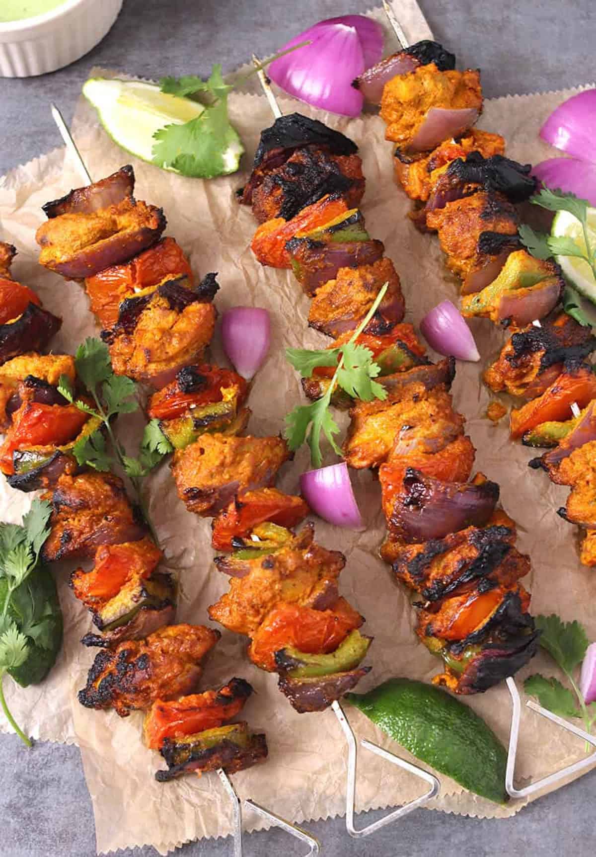Bite size chicken pieces grilled in oven - Indian chicken tikka kebab recipe. (murgh tikka).