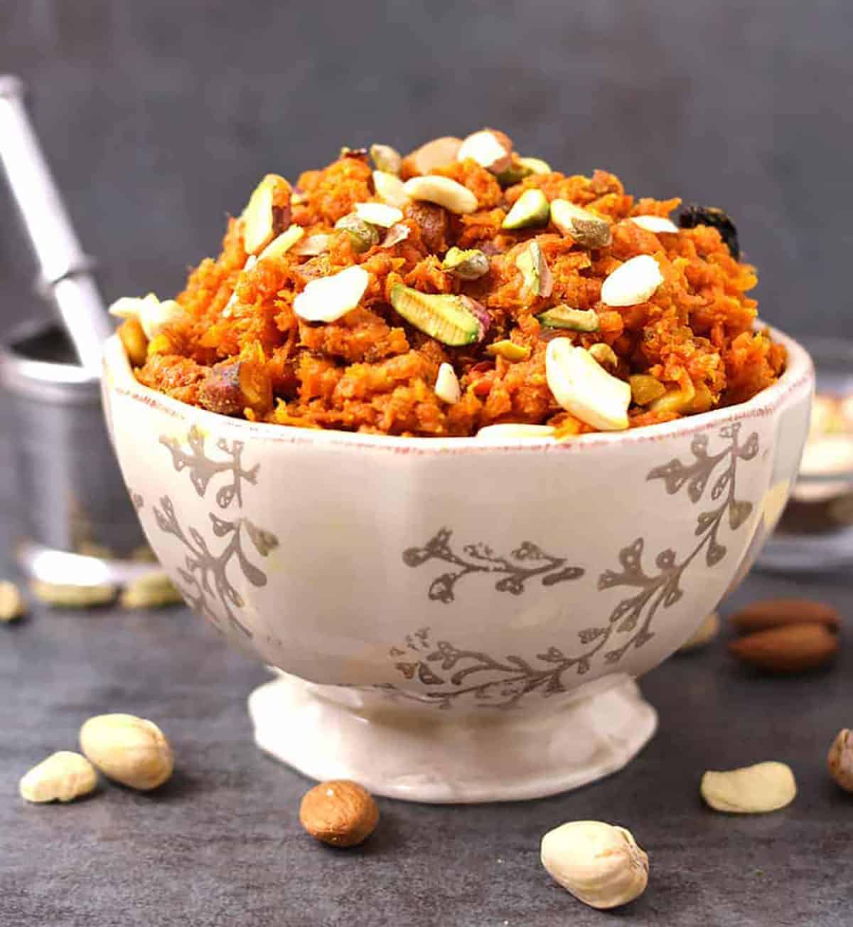 Best, easy carrot halwa or gajar ka halwa recipe garnished with dry fruits and nuts 