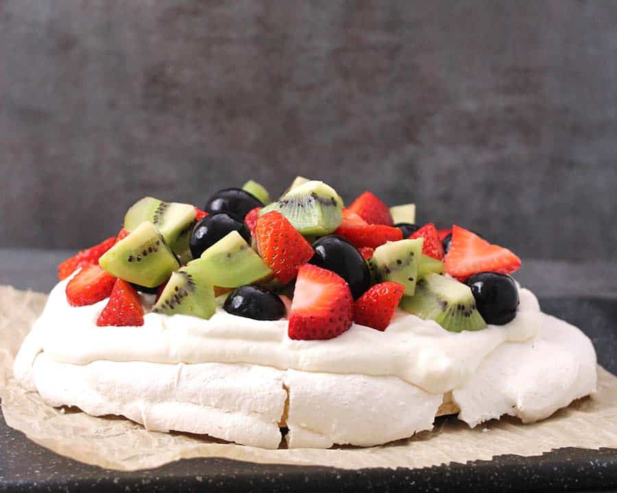 Pavlova, 4th of july recipes, thanksgiving desserts, berries, 