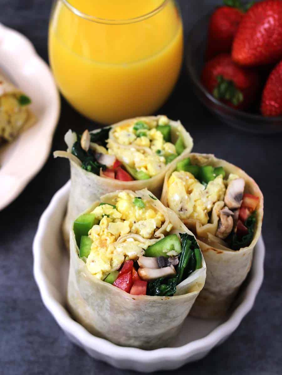 scrambed eggs,workday, weekday breakfast recipes, breakfast wraps 