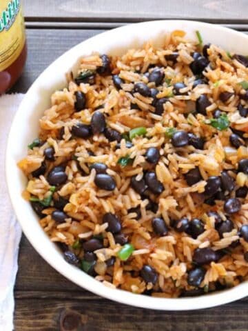 Black Beans Rice, Mexican rice, spanish rice, red rice, arroz rojo, restaurant style Mexican Rice #blackbeans #rice #stovetop #instantpot #burritobowl #ricebowl
