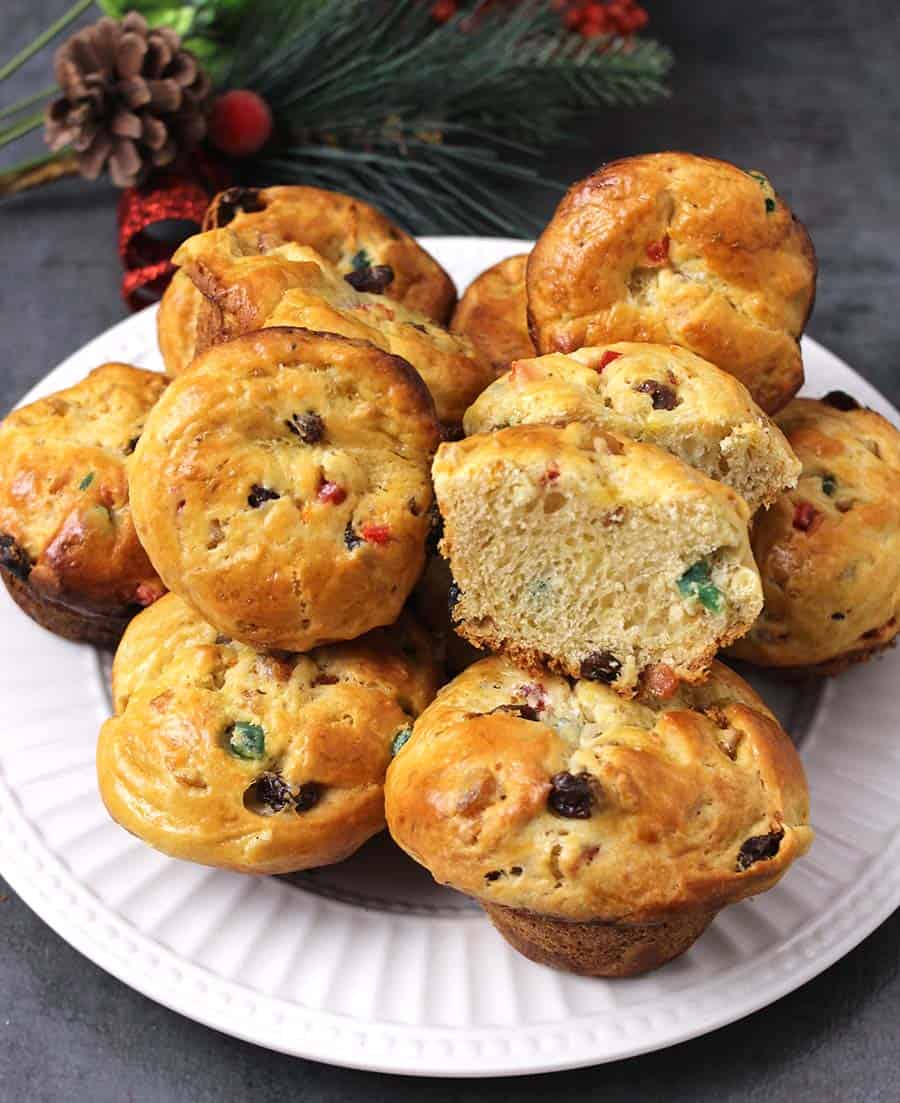 Panettone Cake Bread recipe, Italian dessert bread, Christmas and Thanksgiving easy, fun, themed and unique desserts recipes, traditional and best panettone recipes, Italian breakfast menu