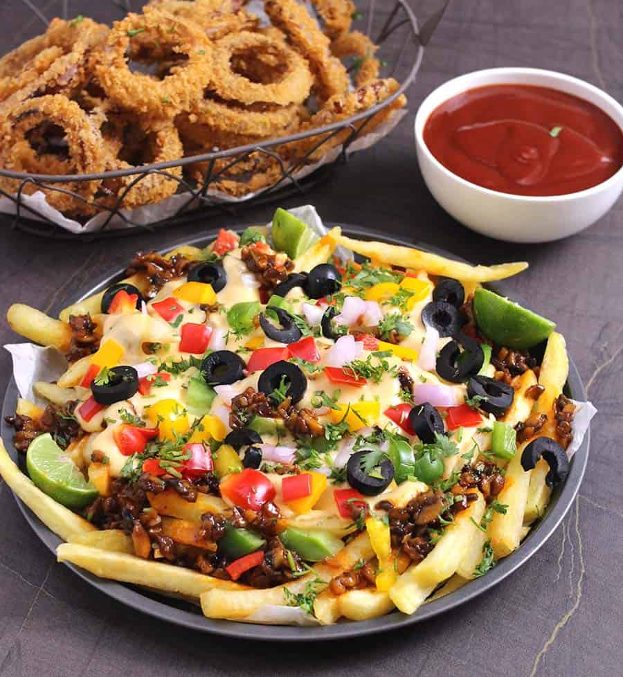Loaded Cheese Fries, Vegetarian loaded fries, meatless recipes,  French Fries, Potatoes, Mushrooms, Honey Sriracha Mushrooms, Honey chili mushrooms, vegetarian snacks, finger food , appetizers, super bowl, game day, football food, dinner recipes, party food, American cheese sauce for fries, mexican loaded fries, nacho cheese fries, chili cheese fries