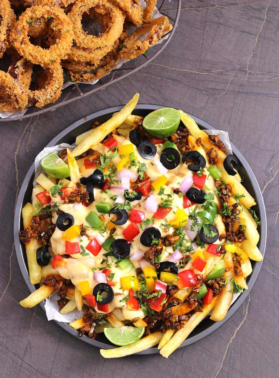 Loaded Chili Cheese Fries, Vegetarian loaded fries, meatless recipes,  French Fries, Potatoes, Mushrooms, Honey Sriracha Mushrooms, Honey chili mushrooms, vegetarian snacks, finger food , appetizers, super bowl, game day, football food, dinner recipes, party food, American cheese sauce for fries, mexican loaded fries, bacon cheese fries