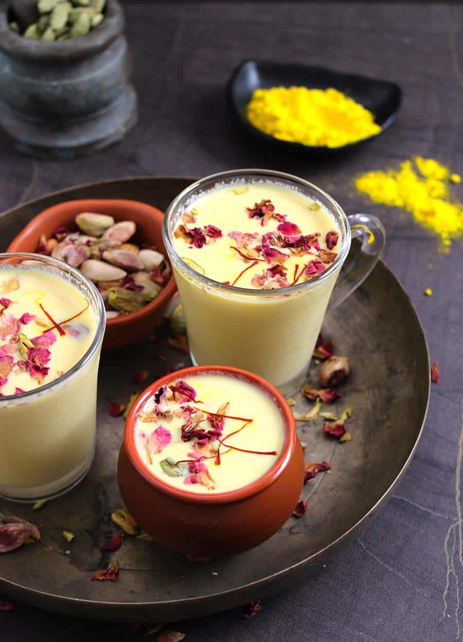 how to make holi special thandai drink at home #bhang #holi #shivratri #indiandrink #traditional