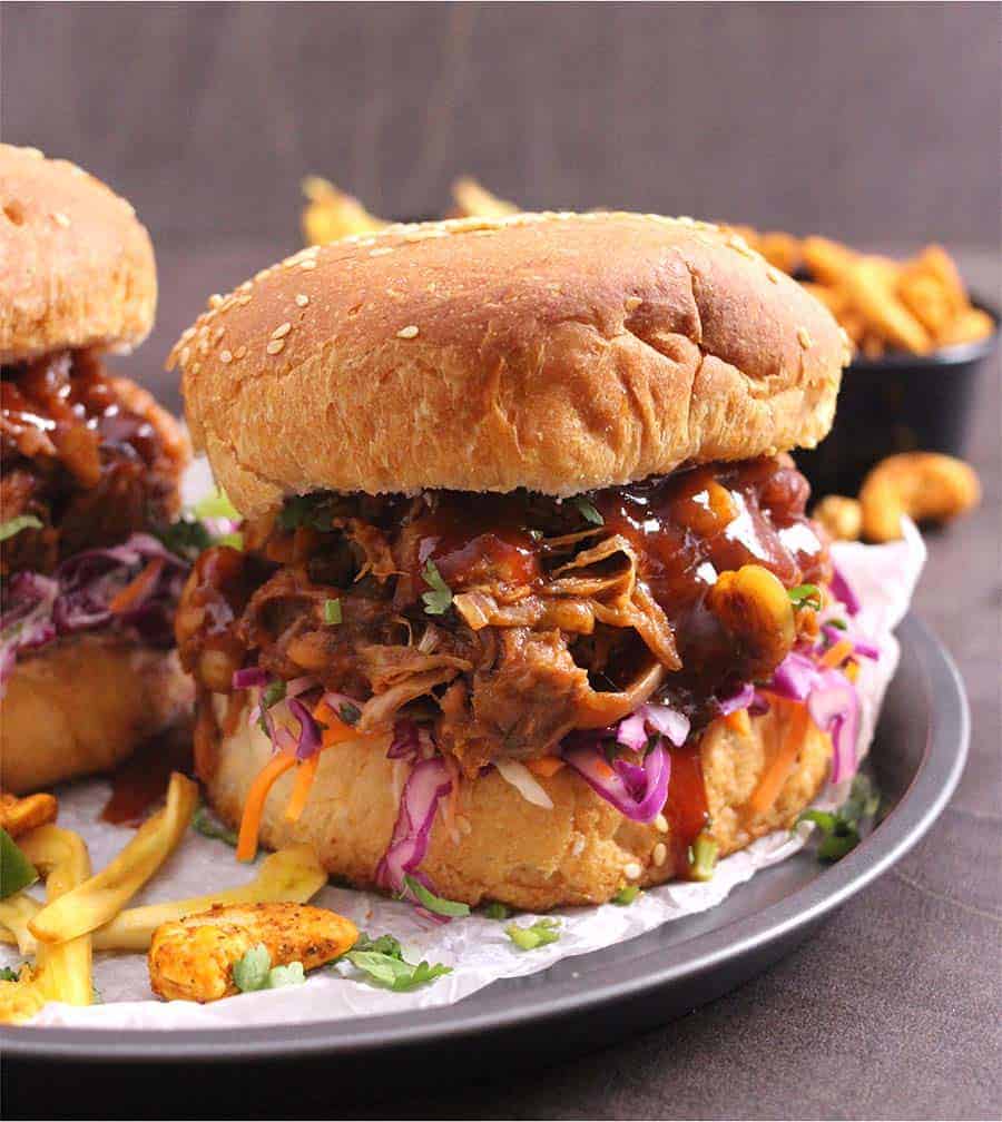 pulled pork barbecue burger for thanksgiving dinner #vegandinner