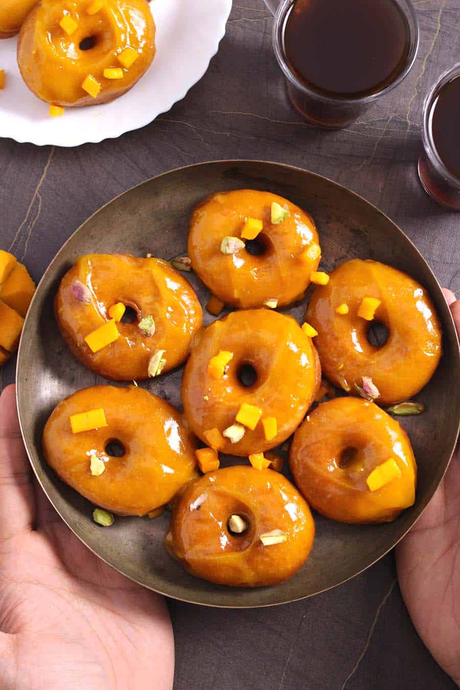 Best homemade vegan donughnuts or donuts, how to make icing ? 