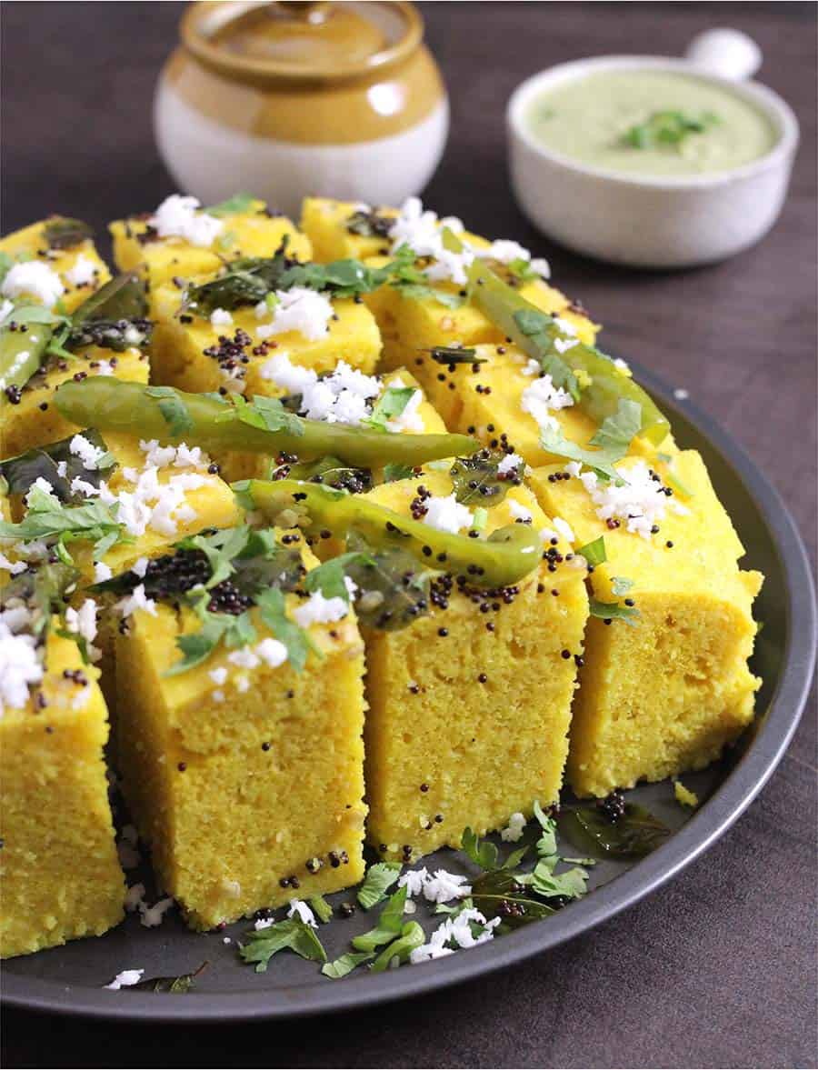 Gujarati Khaman Dhokla (Instant Dhokla or Besan Dhokla) weight loss food recipes  for breakfast, snack, main coarse or side dish for lunch or dinner on microwave oven, pressure cooker, steamer, instant pot #dhokla #khamandhokla #gujaratisnacks