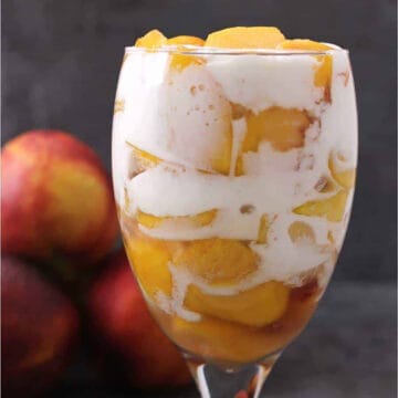 peaches and cream dessert, easy and best summer dessert recipe with peaches #quickdesserts
