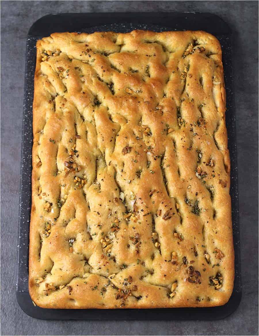 How to make Italian Rosemary Garlic Focaccia Bread, #bread #italian #panera #breadart #perfectloaf #italianherbandcheese
