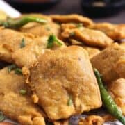 Banana Pakora, pakoda, bajji, fritters, Indian snacks, besan, paneer, aloo, cauliflower, vegetarian, vegan, keto