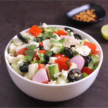 Best and Easy Greek Salad, horiatiki salad, Summer salad recipes, mediterranean salad, quinoa or couscous salad, vegan and vegetarian side dishes for lunch and dinner, 4th of july recipes, keto, weight loss, diet food recipes, panera salad #salad #summer #summerveggies #summervegetables #healthyfood, #rainbowsalad