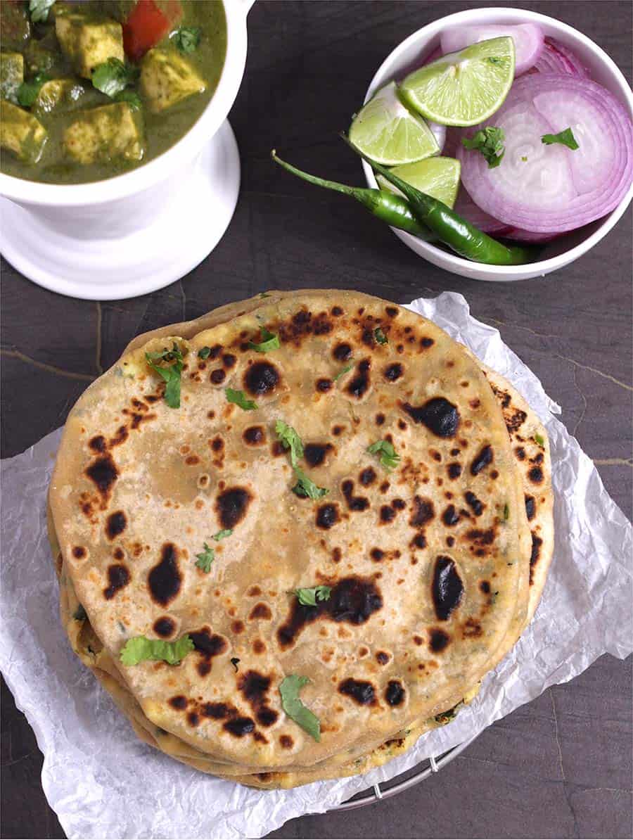 Paneer naan, stuffed kulcha, chapati, roti, veg or pudian paratha, parotta, banane ki vidhi, tarika