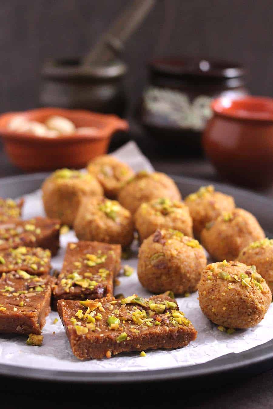 How to make Mawa Barfi sweet recipe, Kowa Khoya Khoa Burfi, Kaise Banti Hai #indiansweets #indiandesserts