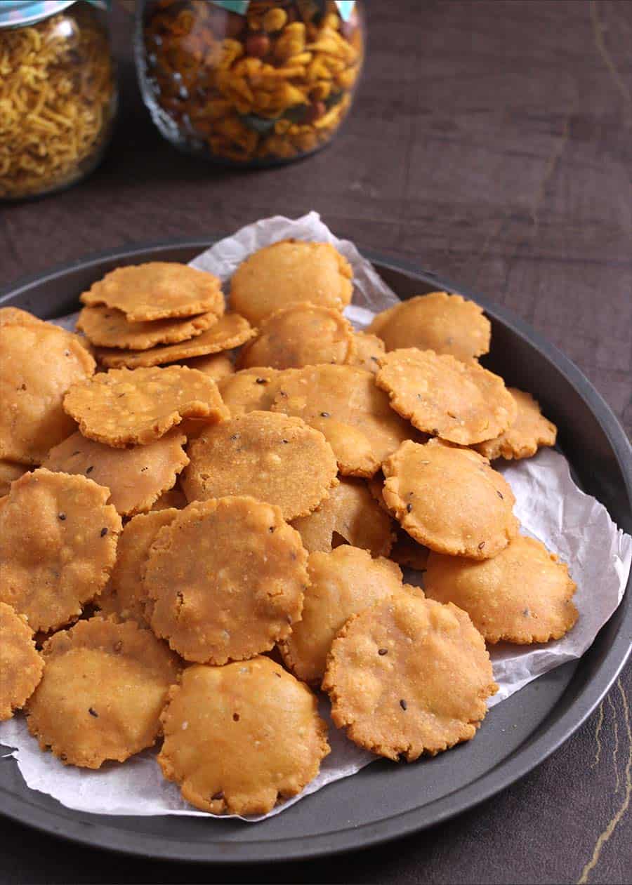 How to make Nippattu (Kannada, tamil, telugu), Navratri recipes, Naivedyam for goddess Lakshmi #snacks