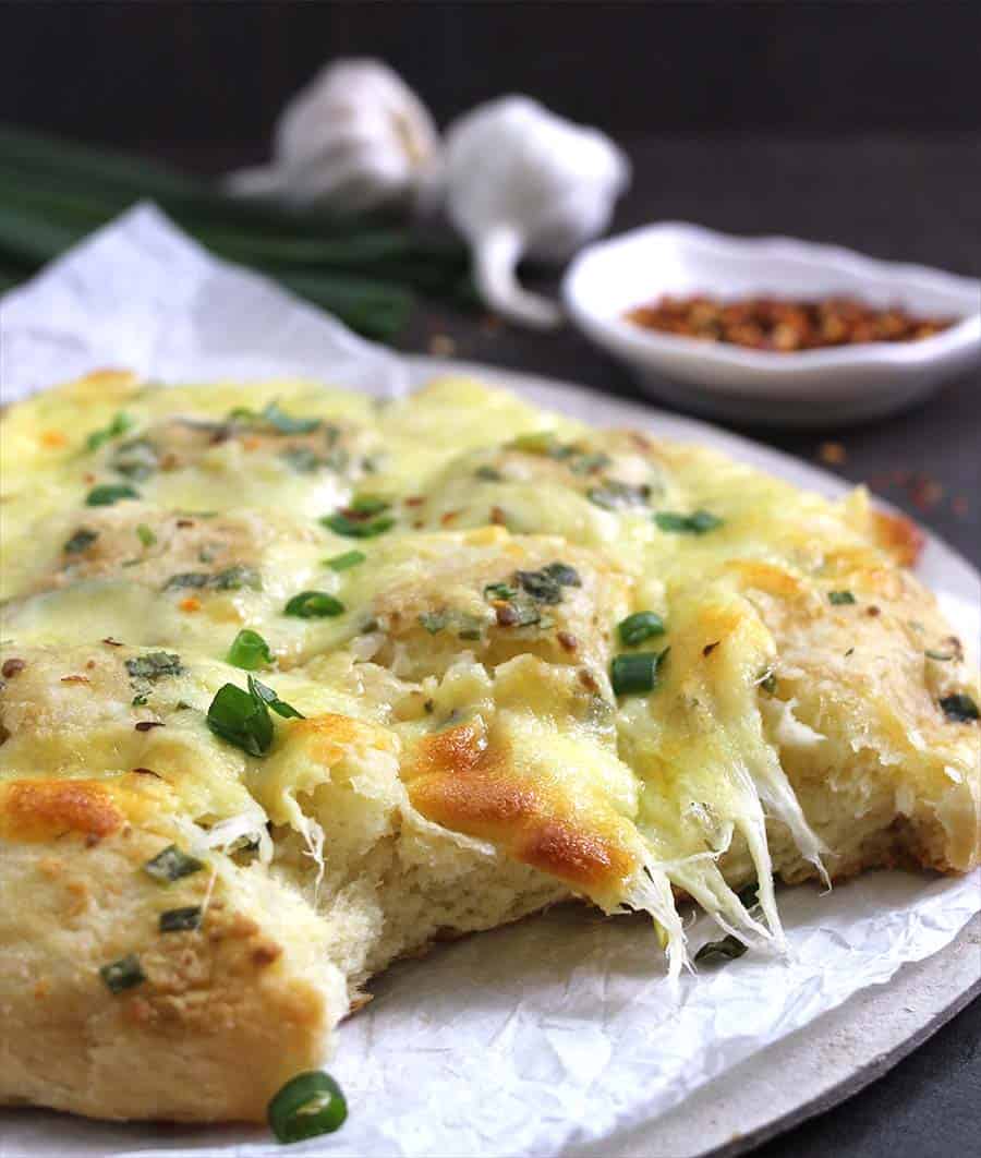 The quick cheesy garlic bread recipe, the best bread recipe ever, #airfryer #olivegarden #convectionmode 