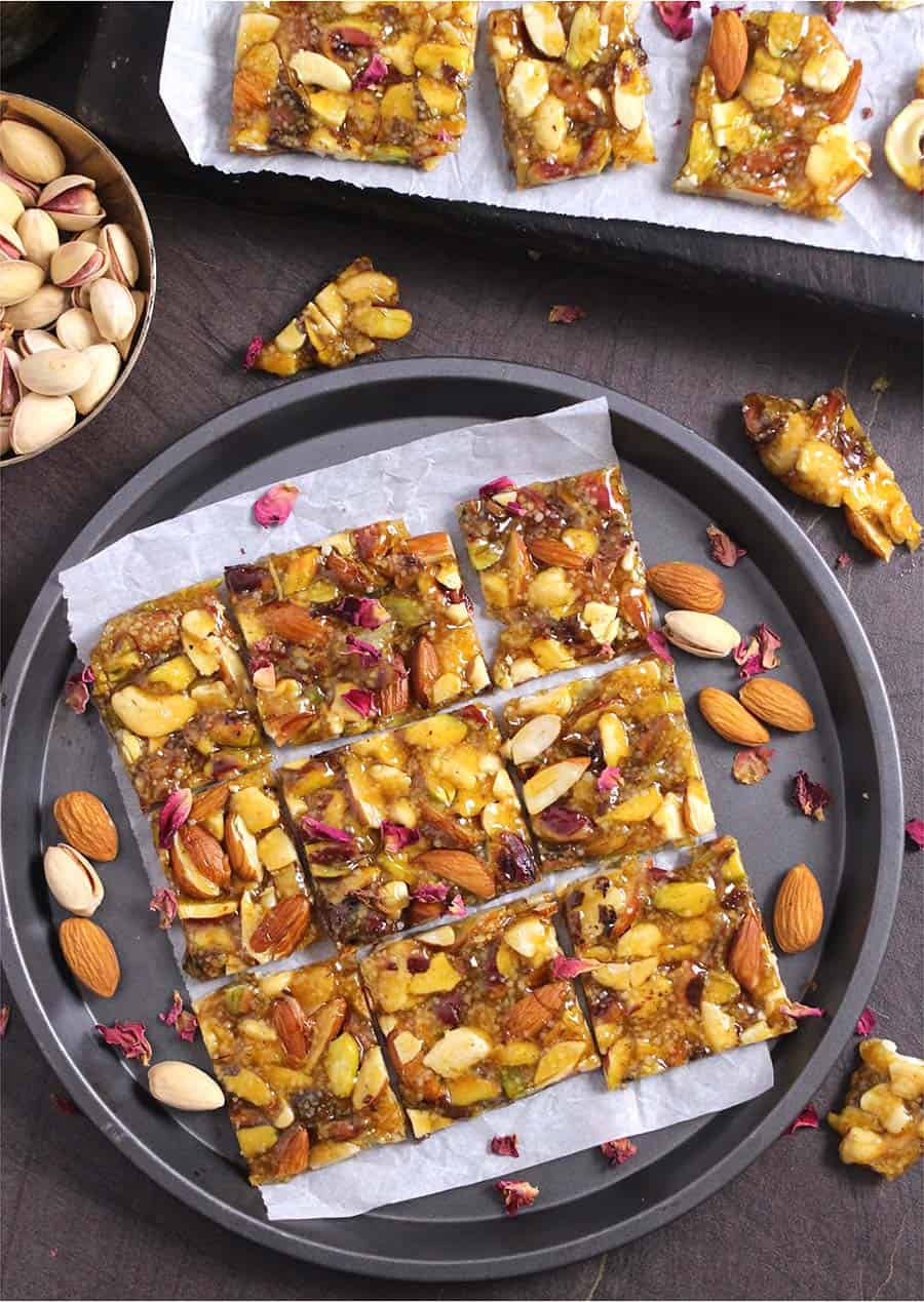 lonavala maganlal chikki, gajjak, lohri, makara sankranti, diwali mithai sweet box, winter recipe