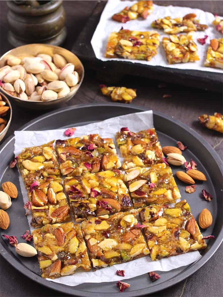 lonavala maganlal chikki, gajjak, lohri, makara sankranti, diwali mithai sweet box, winter recipe