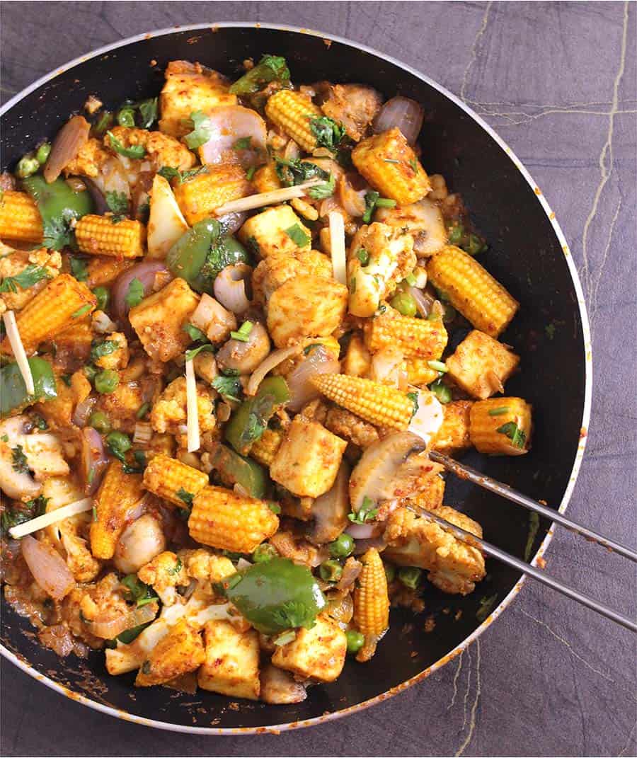 popular Indian gravy, curry vegetarian for rice, naan, roti, kadai paneer, mushroom, chicken #indian